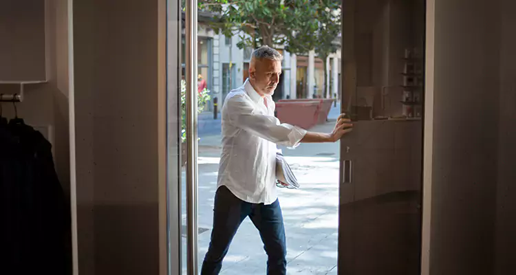 Track Cleaning and Repair for Stuck Doors in Winter Park, FL